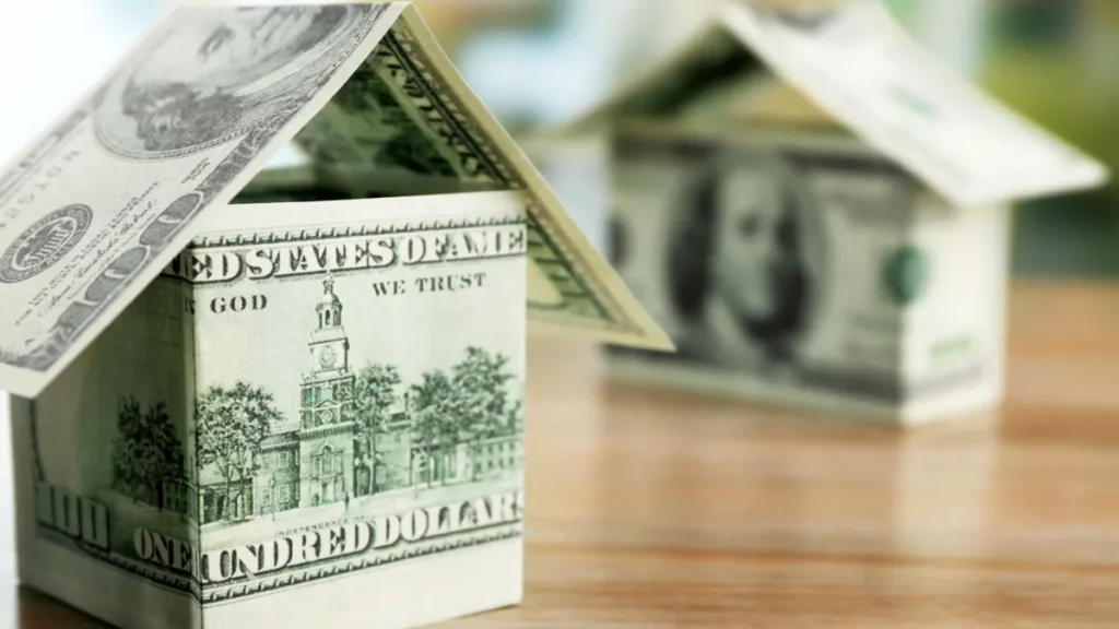 private vs. traditional loan